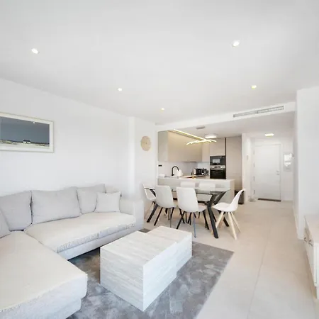 Silver Tower 5b